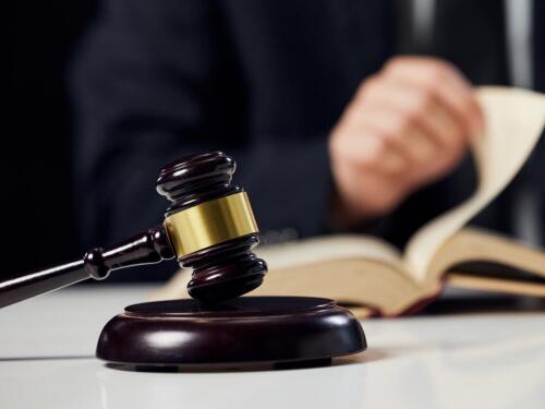 冠領(lǐng)律師代理山西晉城不履行監(jiān)督職責案勝訴 以專業(yè)法律代理守護行政法治